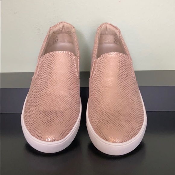 naturalizer ava slip on